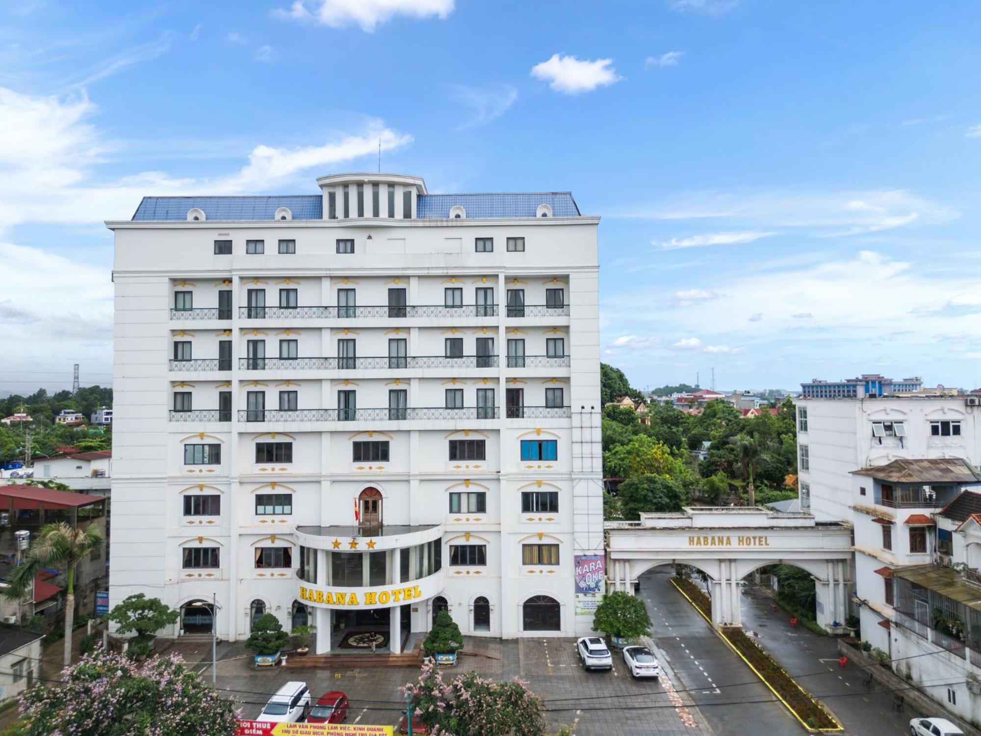 Khach San Habana Hotel Thái Nguyên Екстериор снимка