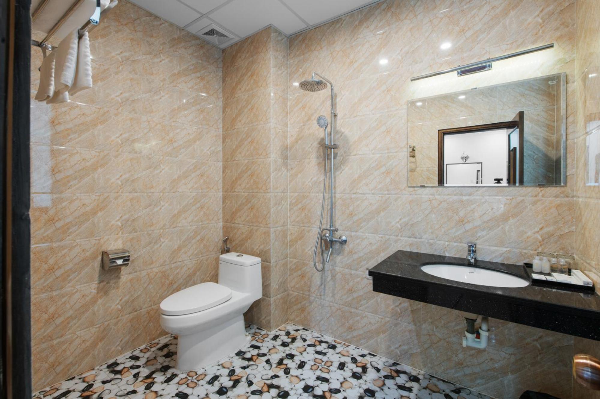 Khach San Habana Hotel Thái Nguyên Екстериор снимка