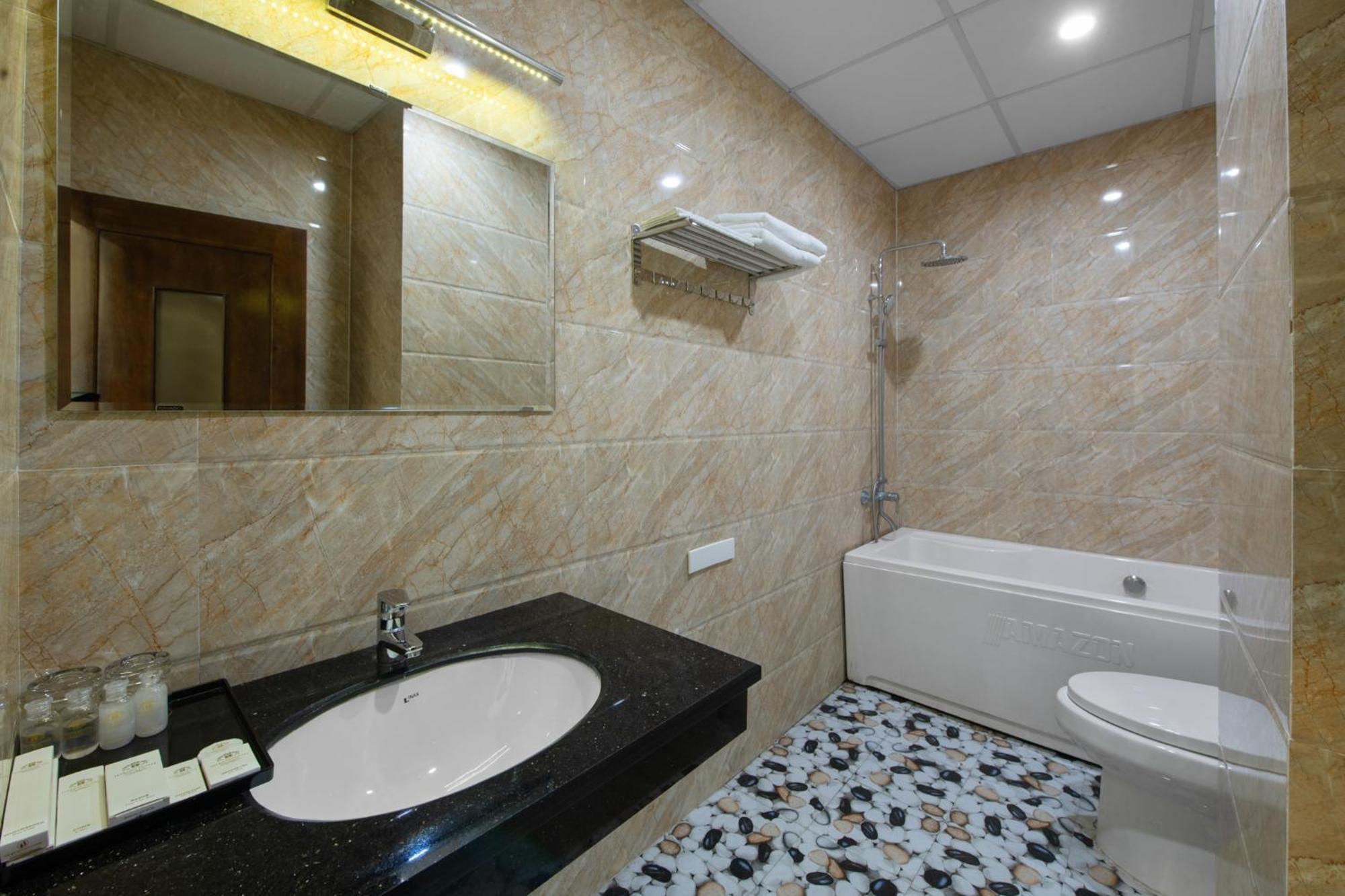 Khach San Habana Hotel Thái Nguyên Екстериор снимка