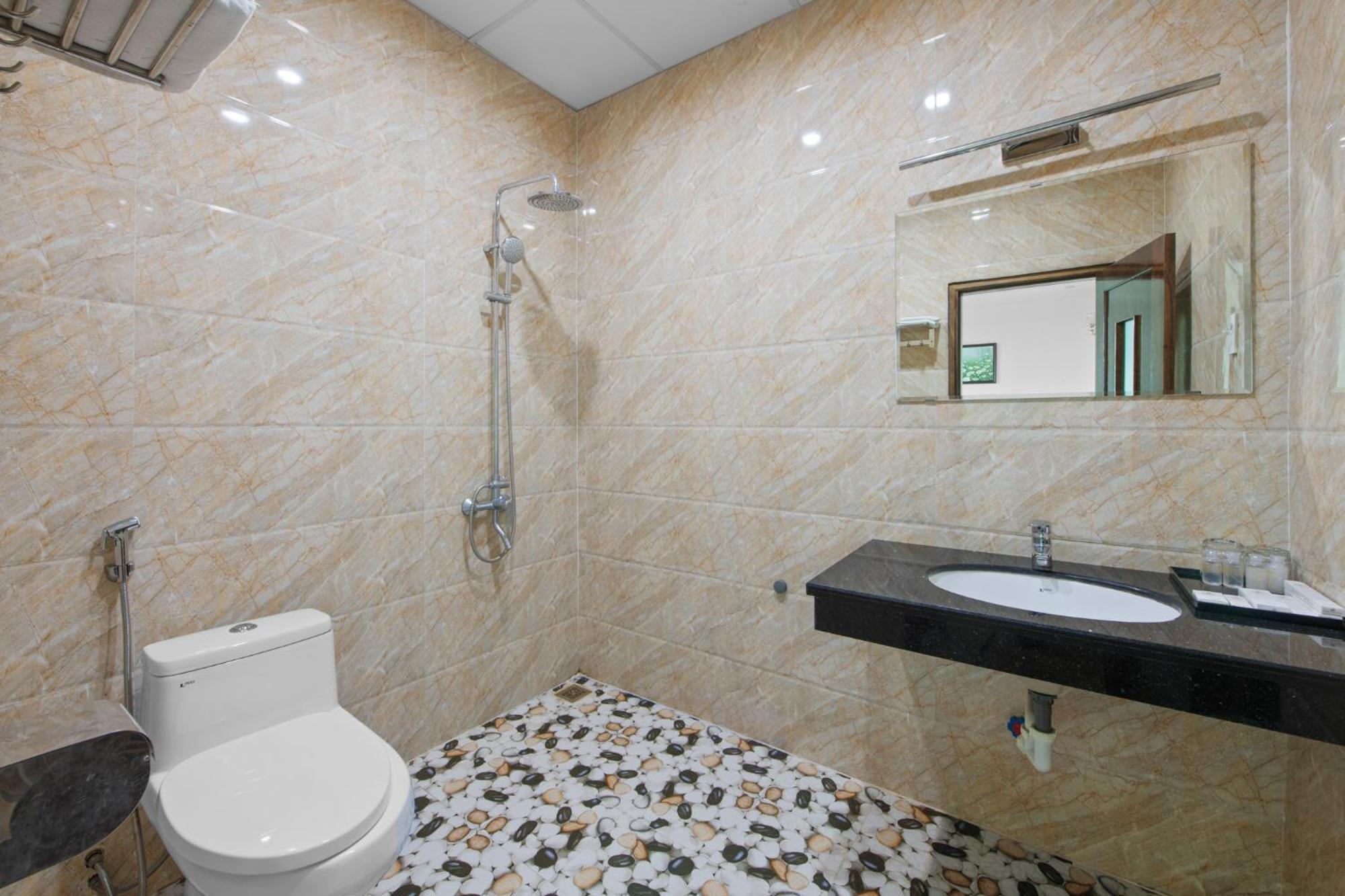 Khach San Habana Hotel Thái Nguyên Екстериор снимка