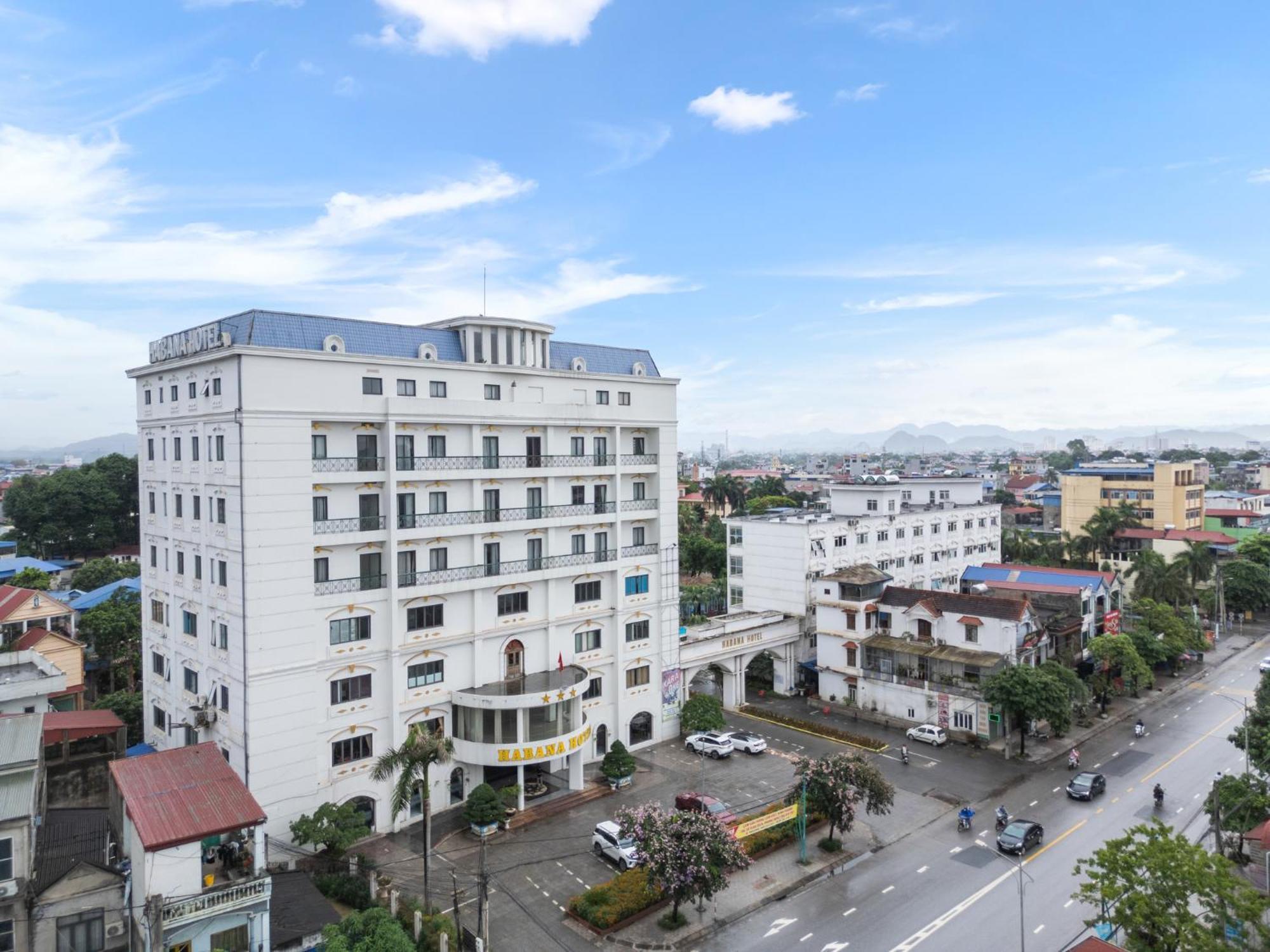 Khach San Habana Hotel Thái Nguyên Екстериор снимка